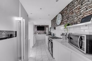 Photo 21- click for photo gallery